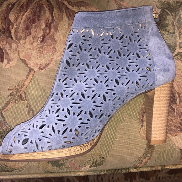NWOB Browns Shoes Open Toe Blue Suede Booties, 8 - Picture 4 of 8